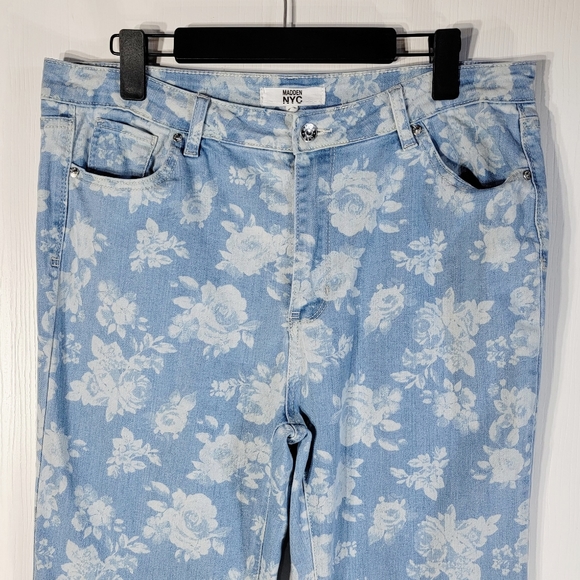 ❗️4/$20 Madden NYC High Waist Flare Floral Print Bohemian Jeans Size 17 - Picture 3 of 6